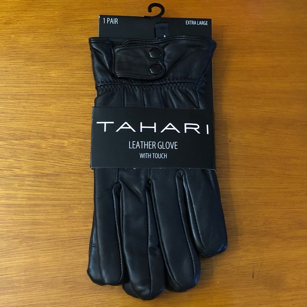 Tahari Leather Gloves
